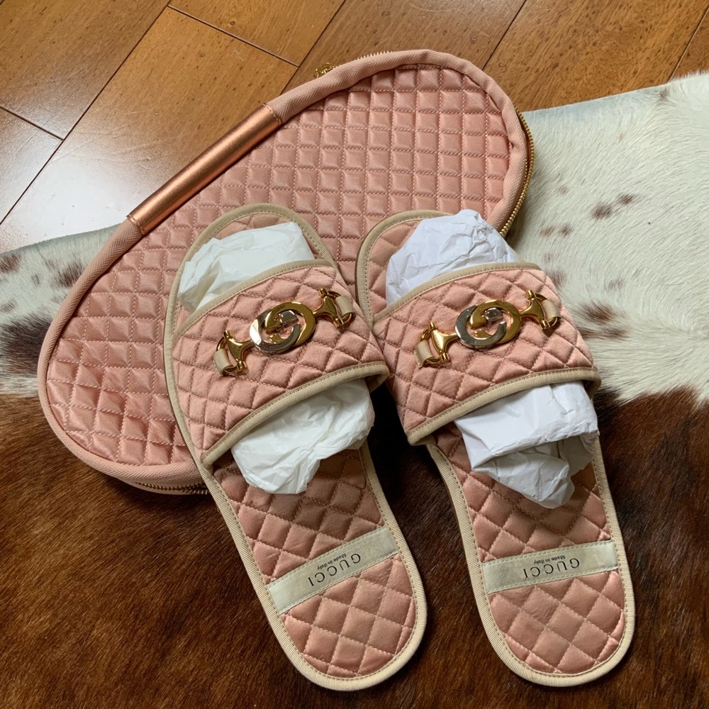 Gucci luxurious house slippers